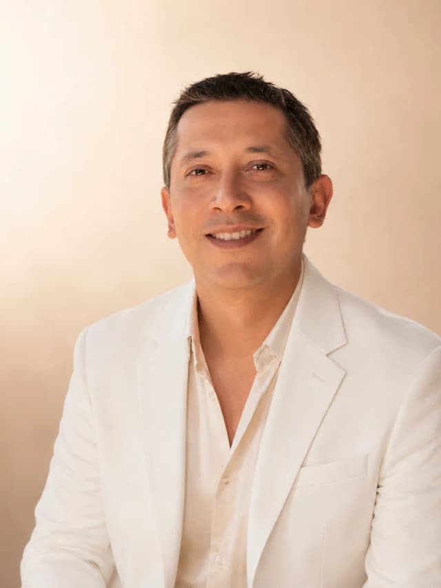 Dr. Jorge Garza Gómez